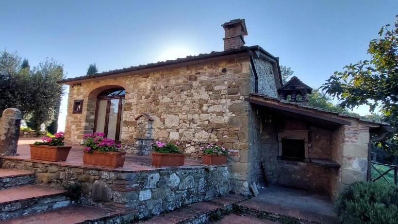 Полулюкс, Agriturismo La Scarpaia