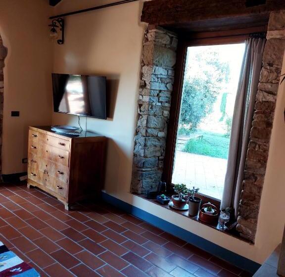Полулюкс, Agriturismo La Scarpaia