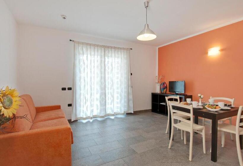 Апартаменты 1 Спальня, Helianthus Residence
