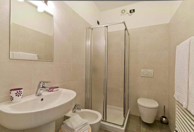 Апартаменты 1 Спальня с Балконом, Helianthus Residence