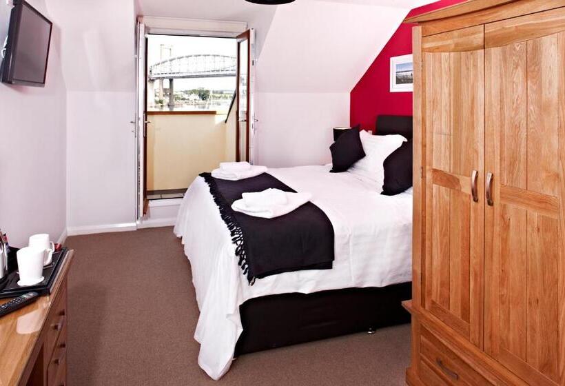 غرفة ديلوكس مزودة بشرفة, The Ferry House Inn