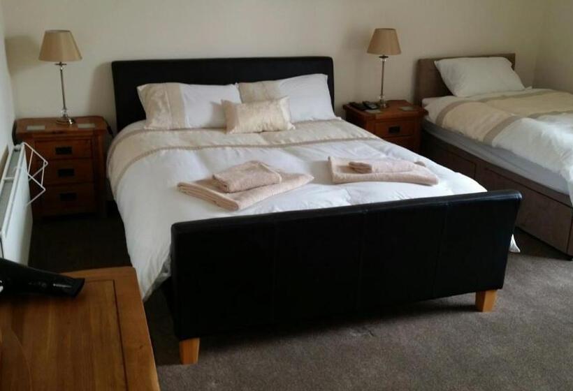 اتاق کلاسیک, Roosecote Guest House