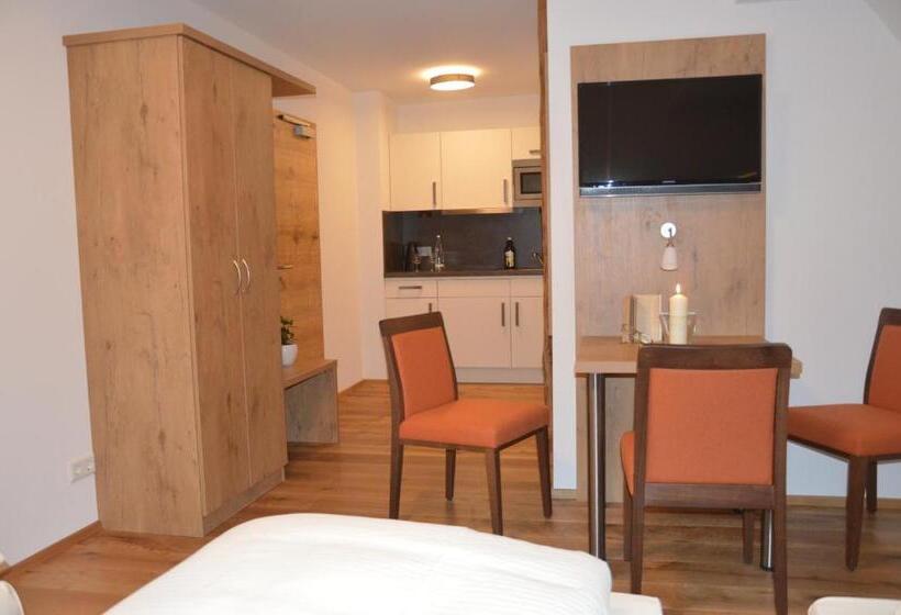 Трехместный Номер Комфорт, Bauer Gastezimmer
