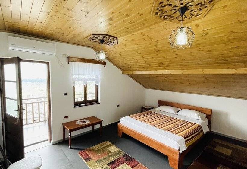 스탠다드 전망 룸, Denis Guest House