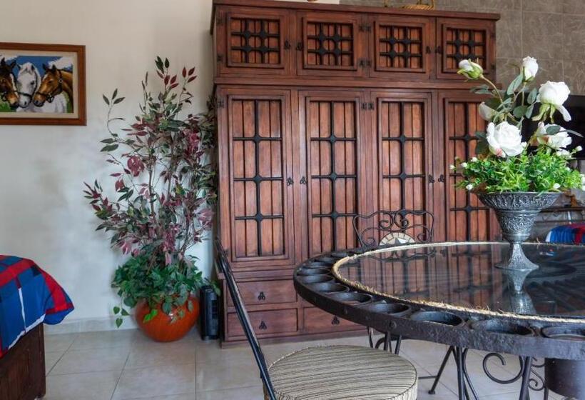 إستديو عائلى, El Jardín Del Edén B&b Boutique