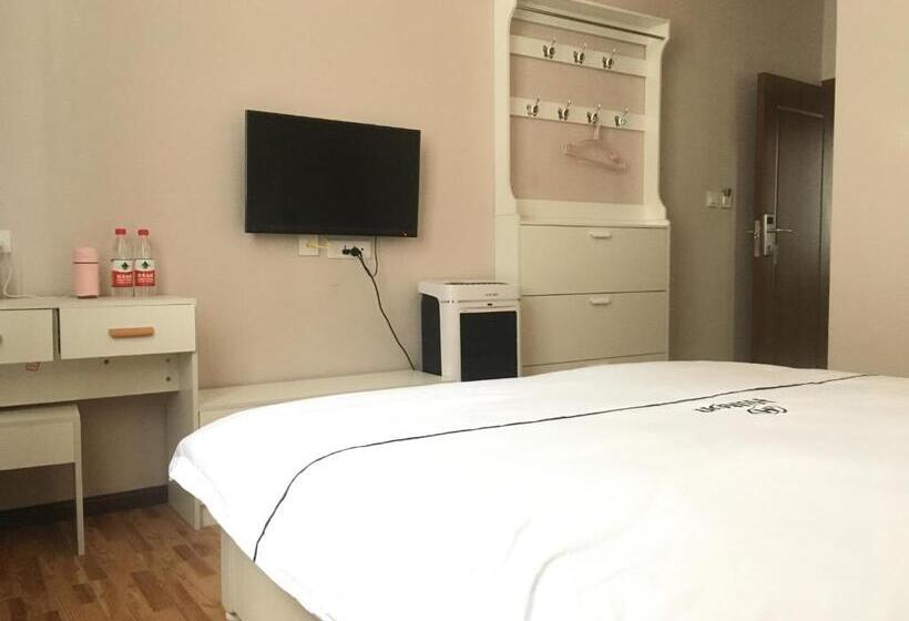 Номер Deluxe, Huakun Chain Tourist Guest House