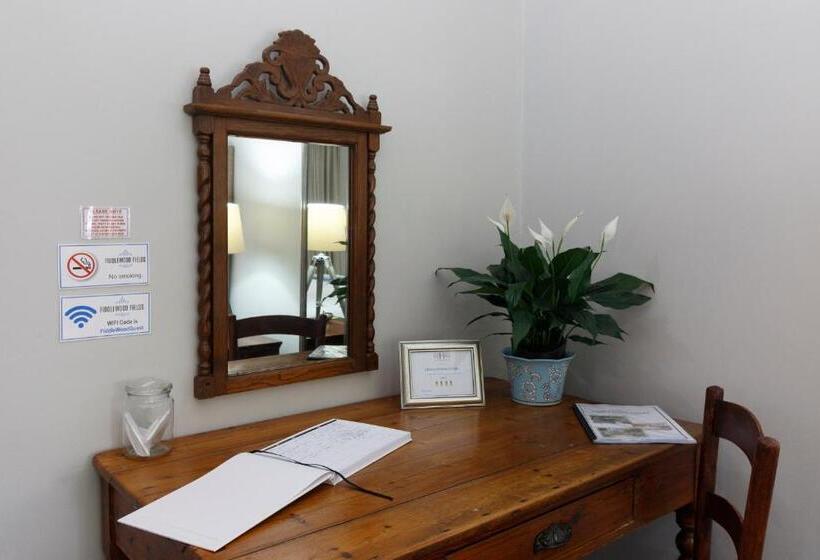 테라스 스위트, Fiddlewood Fields Guest House