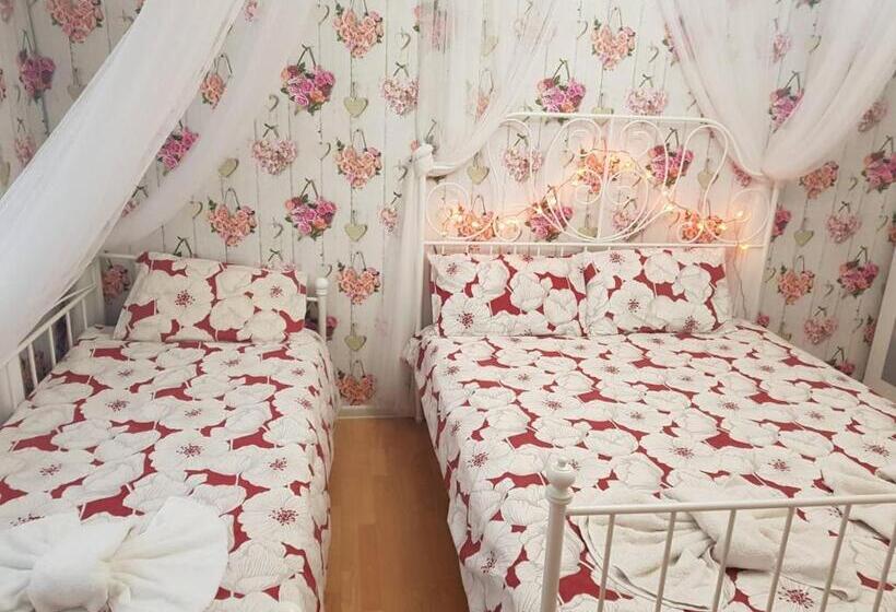 Номер Стандарт Трехместный, Guesthouse Jasmin