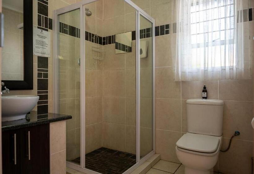 Семейный Номер Deluxe, Asante Guest House
