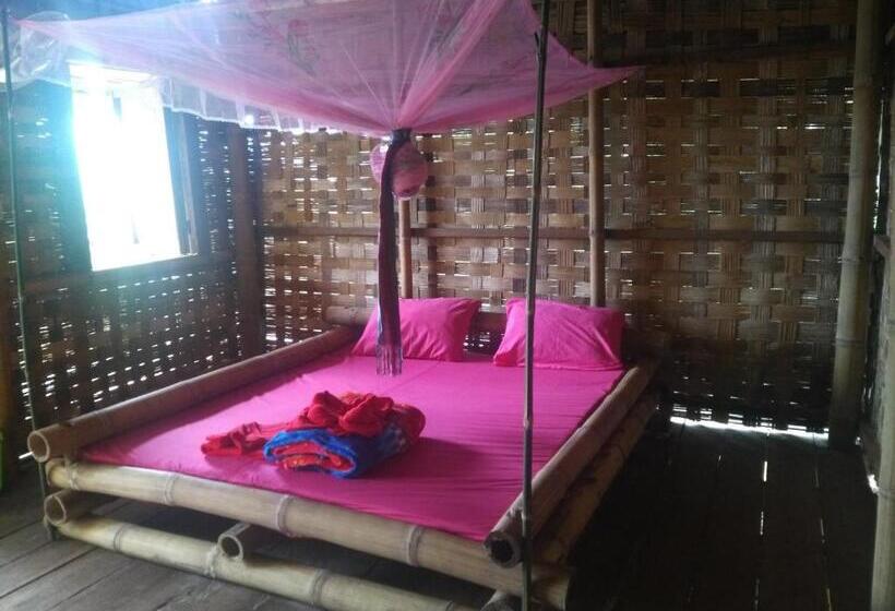 标准间, Tree Lodge Banlung