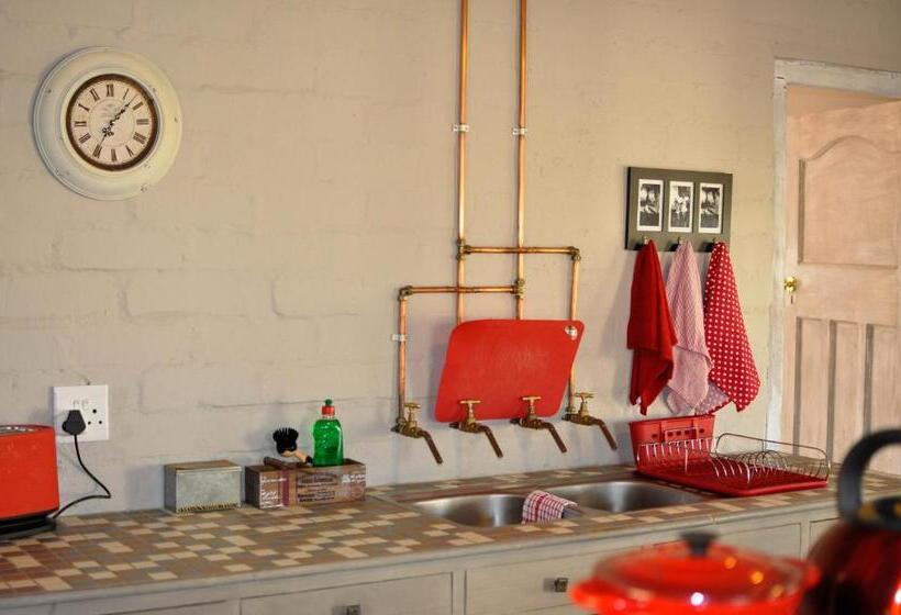 Дом 1 Спальня, Avonsrus Guesthouse