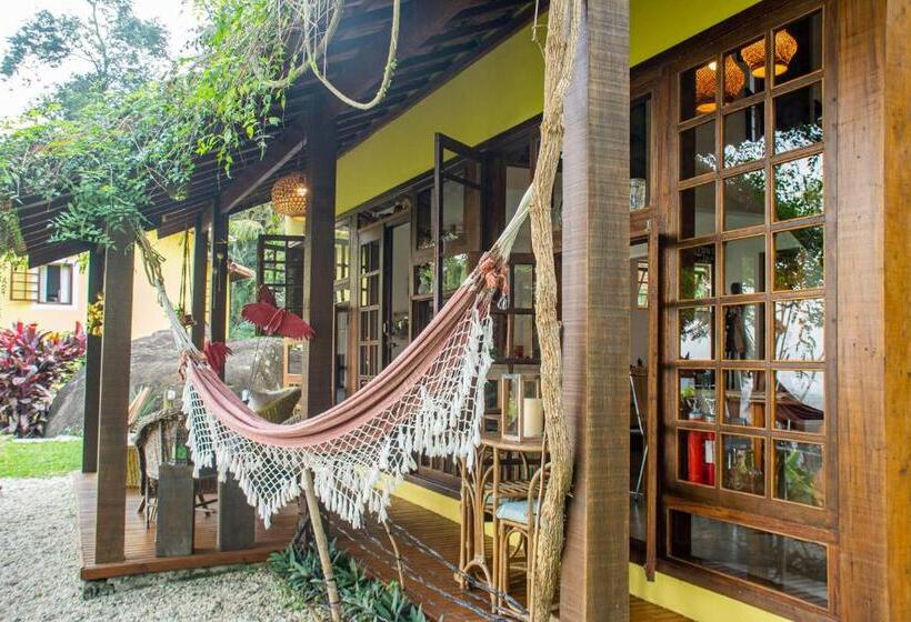 침실 1개 주택, Bus Stop Paraty