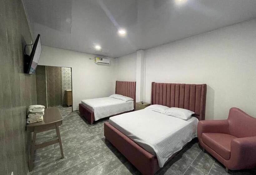 四人豪华间, Apartamentos Isla Tropical