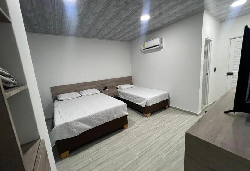 标准三人间, Apartamentos Isla Tropical
