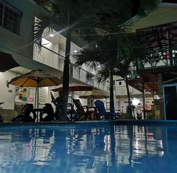 家庭工作室, Apartamentos Isla Tropical