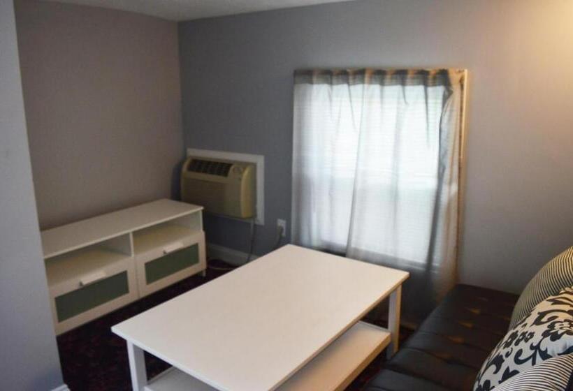자쿠지 스위트, Mountain View Suites
