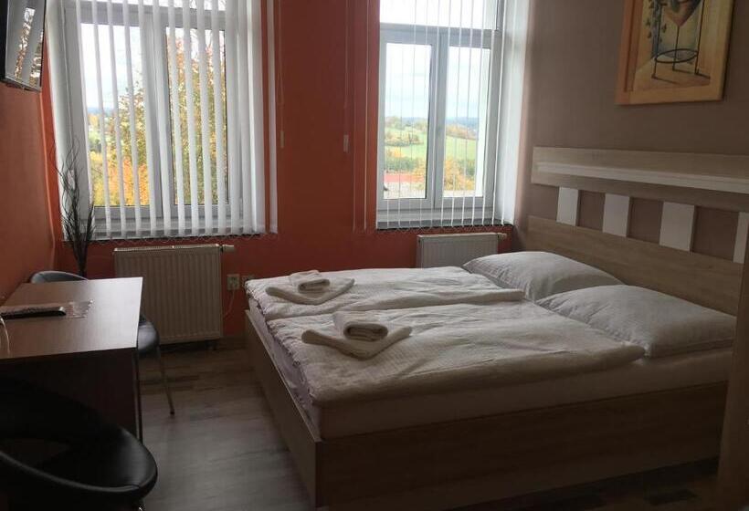 Номер Deluxe, Penzion Obora