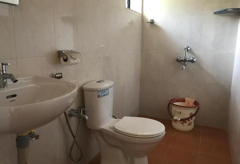 经济房, All Seasons Guest House