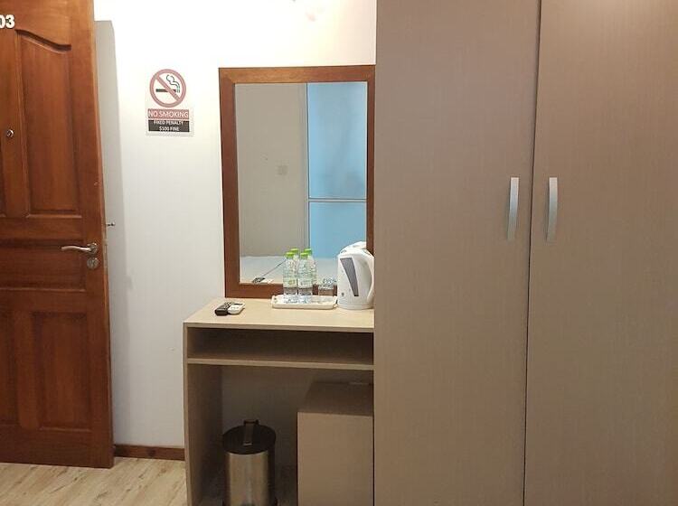 اتاق لوکس با چشم‌انداز دریا, Express Inn At Hulhumale
