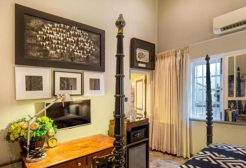 Стандартный Номер Кровать Кинг, 55tg Boutique Suites