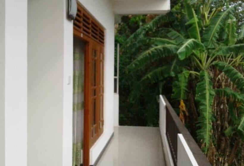 اتاق استاندارد با بالکن, Green View Guest
