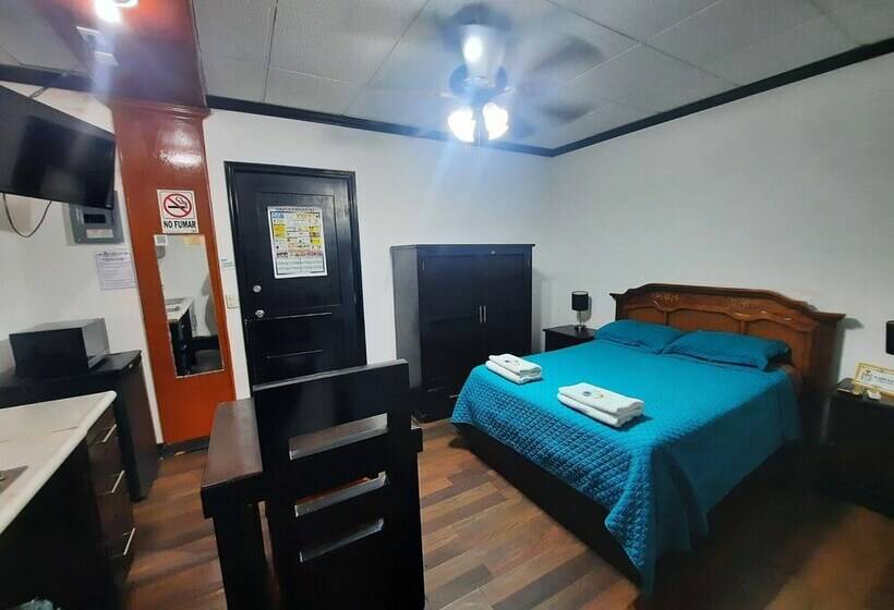 استودیوی استاندارد, Garcias Suites Y