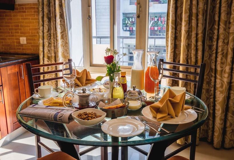 Апартаменты Deluxe 1 Спальня, Rosewood Apartment Hotel   Pantnagar