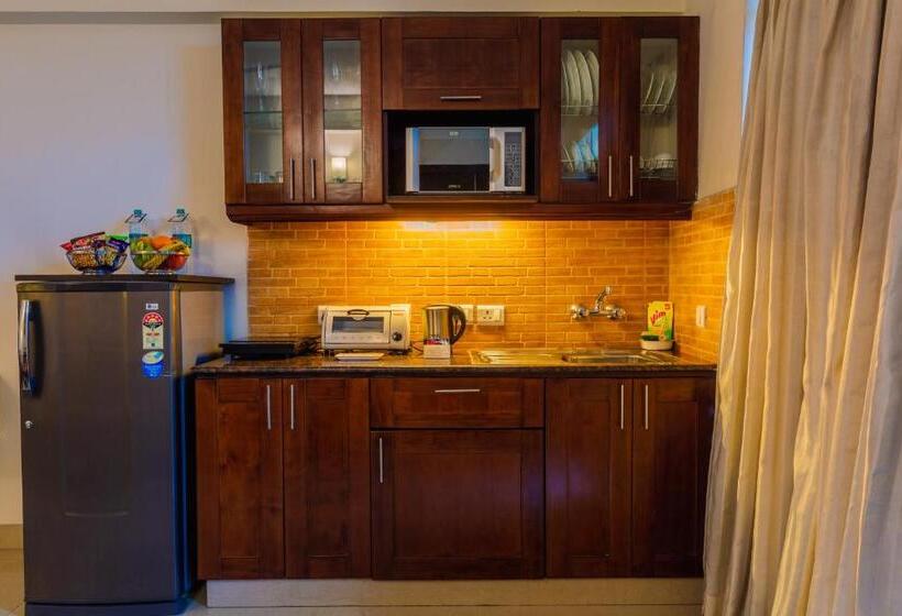 Студия Стандарт, Rosewood Apartment Hotel   Pantnagar