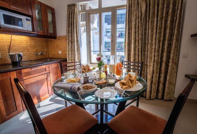 Люкс, Rosewood Apartment Hotel   Pantnagar