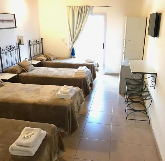 اتاق استاندارد چهار تخته, Faro Del Parque