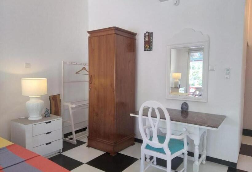 סטודיו דלוקס, Style Villa