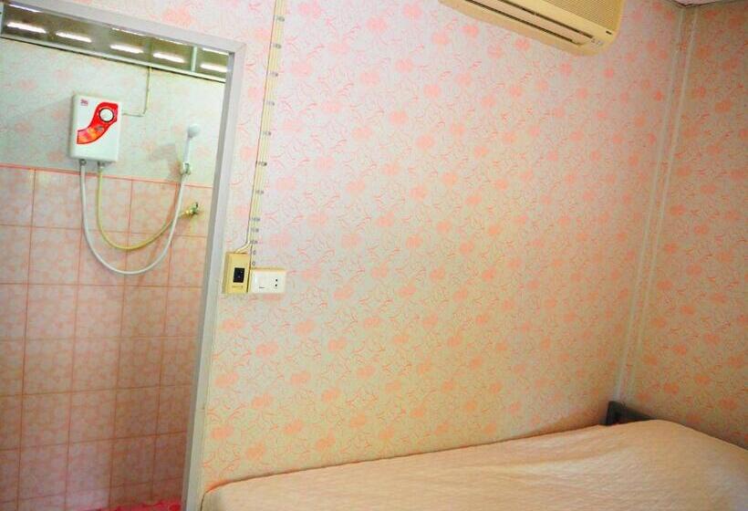 디럭스 룸, Three J Guesthouse