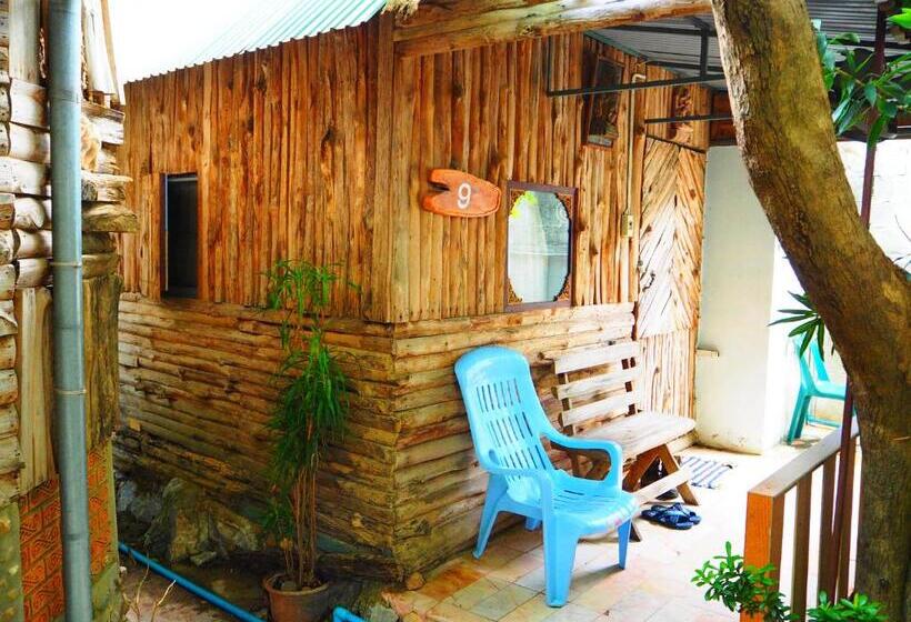 스탠다드 방갈로, Three J Guesthouse