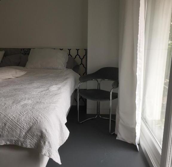 Апартаменты 1 Спальня с Террасой, Guesthouse Poppies