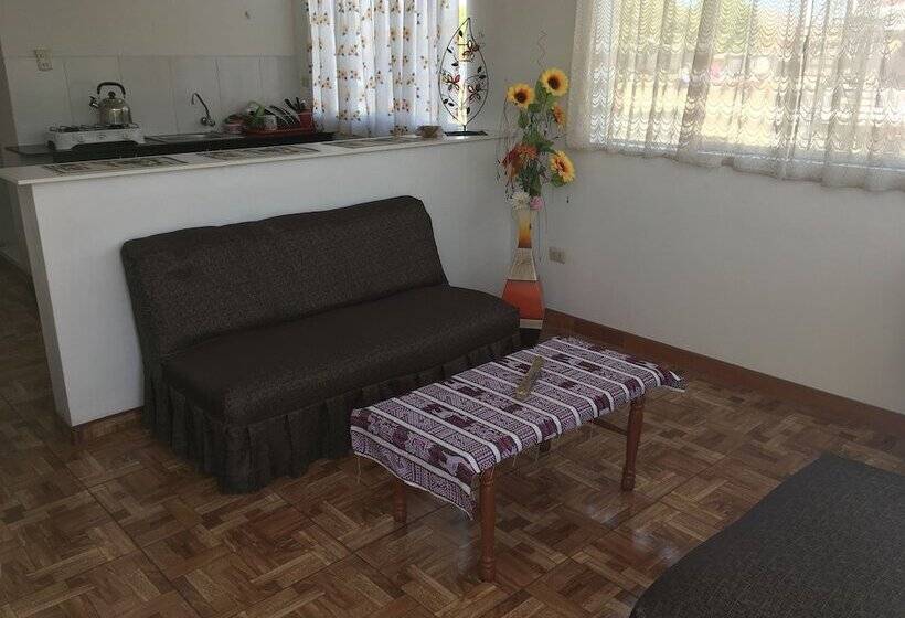 דירת חדר, La Casa De Chamo