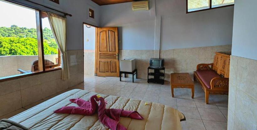 Номер Deluxe, Serangan Inn Ii