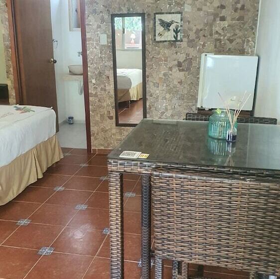Standard Room 2 Double Beds, Villa Colibri Bacalar