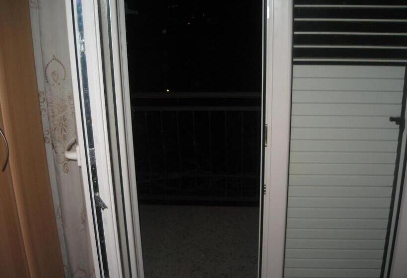 اتاق استاندارد با بالکن و چشم‌انداز دریا, Guest House Plima 2