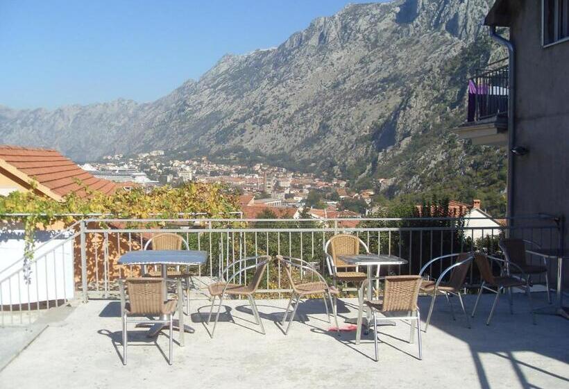 اتاق استاندارد, Guest House Sandra