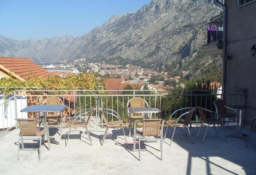 اتاق استاندارد, Guest House Sandra