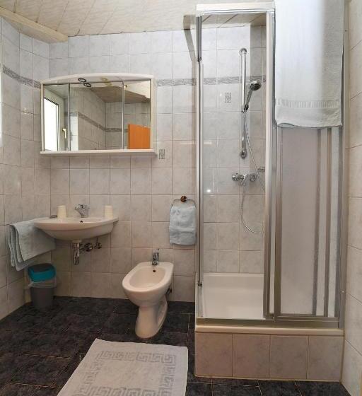 Номер Стандарт, Swirtshaus M&n