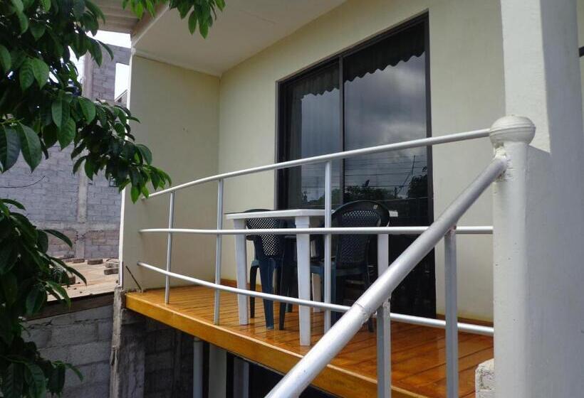 Номер Стандарт с Балконом, Hostal Nathaly