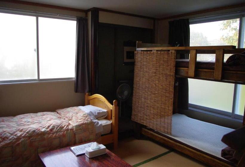 غرفة قياسية رباعية, P Dash Garden Backpackers