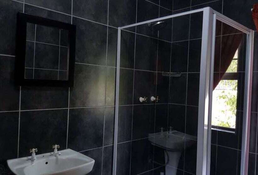 Номер Стандарт, Lala Dene Lodge