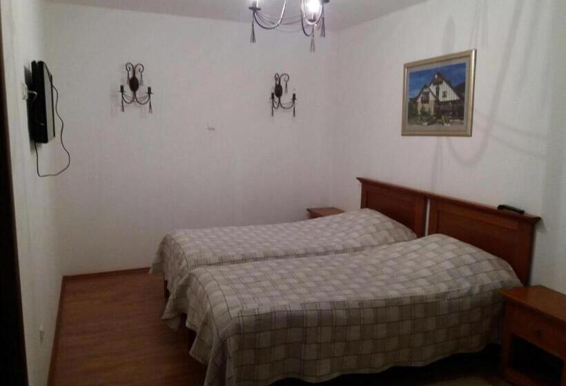 Люкс 2 Спальни, Pensiunea Total Din Ceahlău