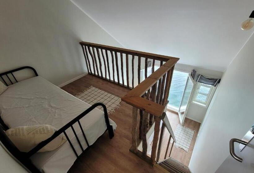 带海景的标准工作室, Sveggvika Guesthouse