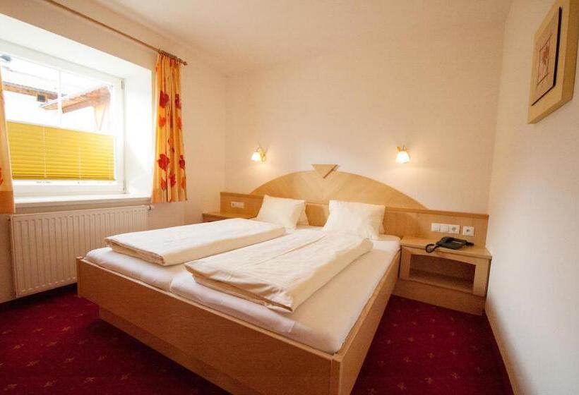Апартаменты 3 Спальни, Appartementhotel Zugspitzhof