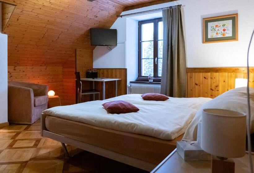 Номер Стандарт, Auberge Du Prévoux