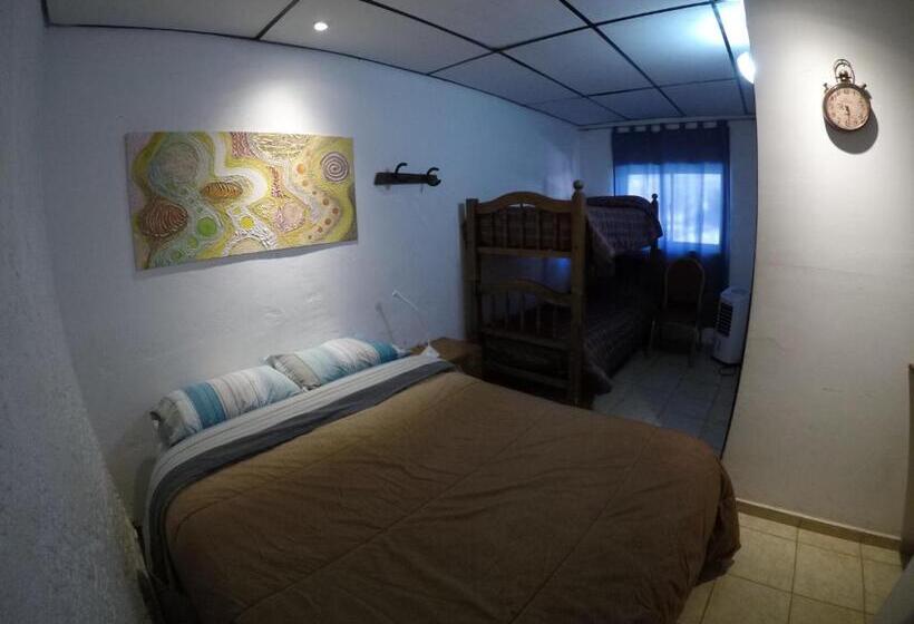 غرفة عائلية, Hosteria Uspallata