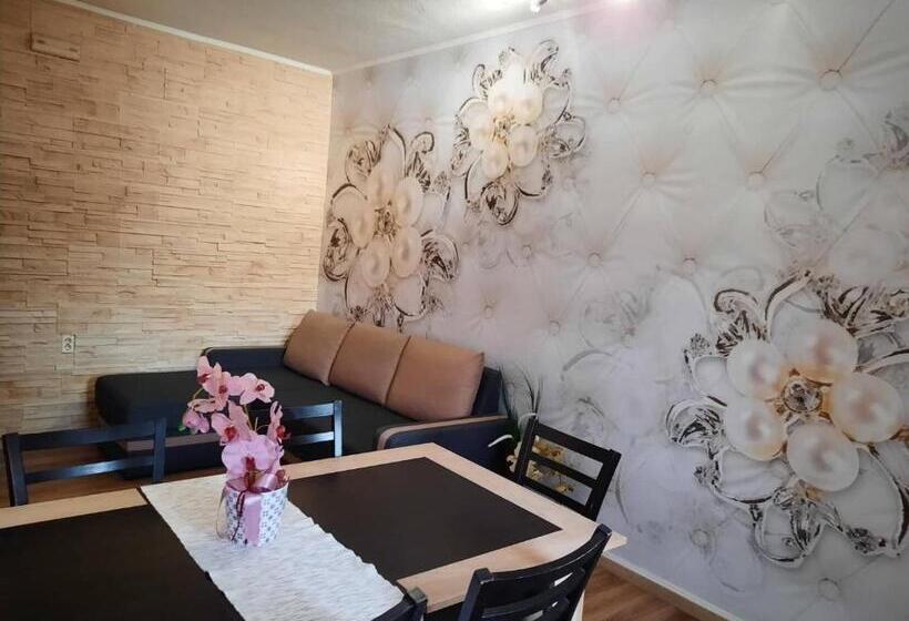 Appartement 2 Chambres, Kék Lagúna Wellness Apartmanok